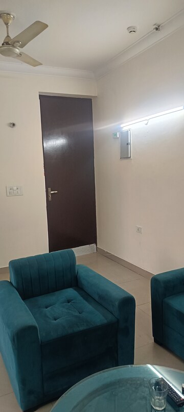 Furnished Amenities in 2 BHK Apartment at Antriksh Golf View, Sector 78 – for Rent