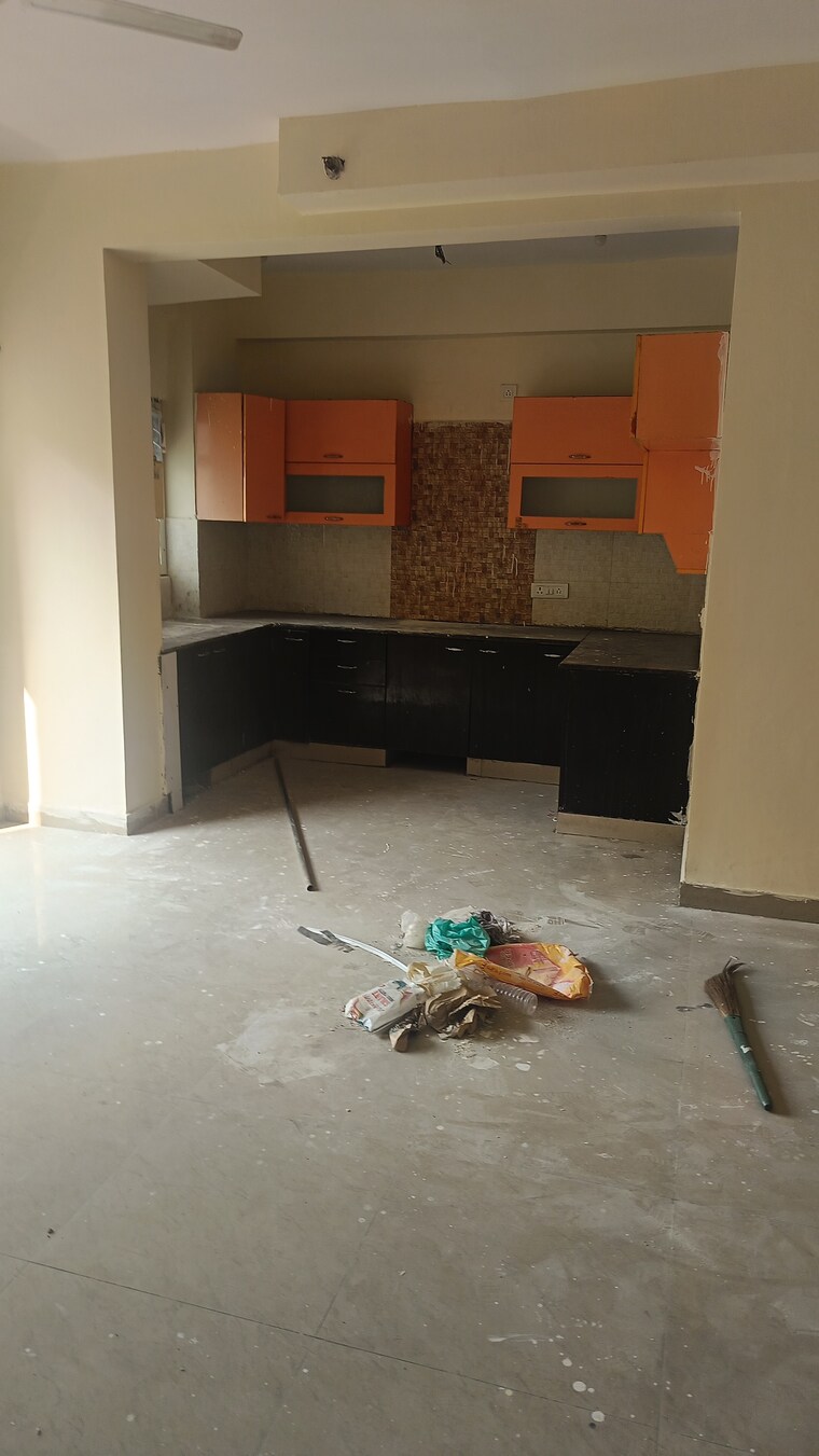  Parking, gardenia-golf-city 3 Bedroom 1550 Sq.Ft. Apartment In Sector 75 Noida 9460515