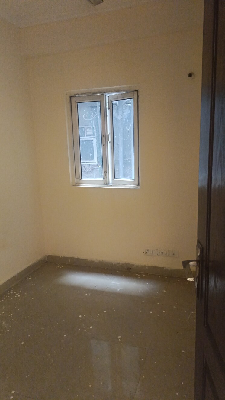 Room, gardenia-golf-city 3 Bedroom 1550 Sq.Ft. Apartment In Sector 75 Noida 9460515