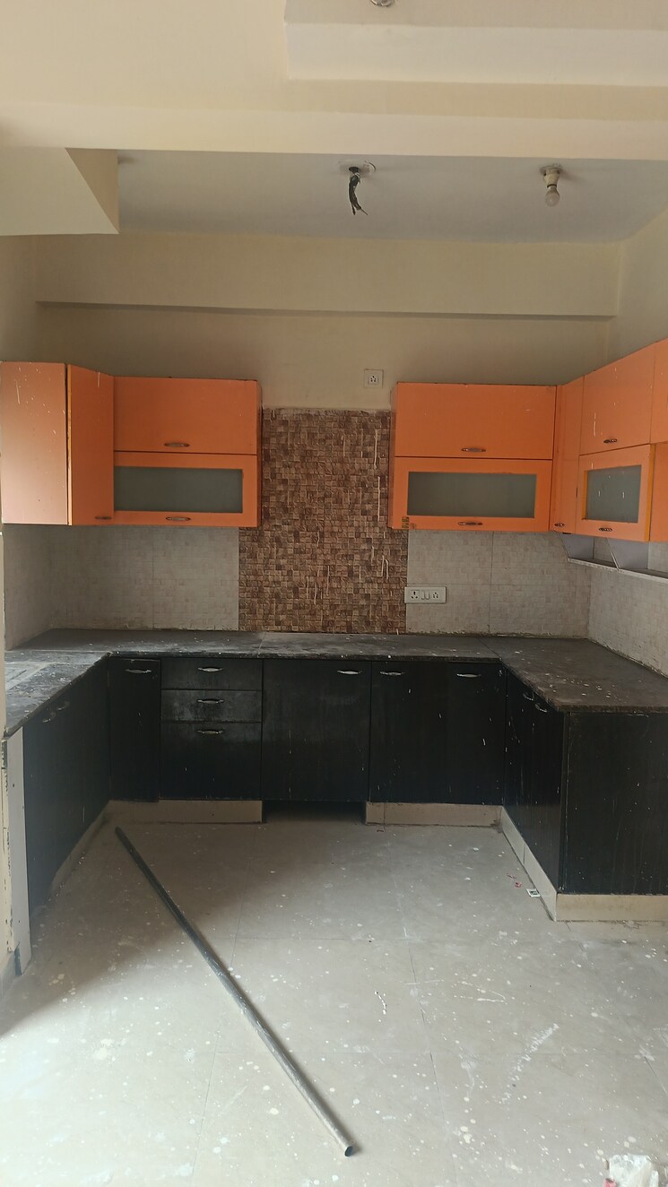 Kitchen, gardenia-golf-city 3 Bedroom 1550 Sq.Ft. Apartment In Sector 75 Noida 9460515