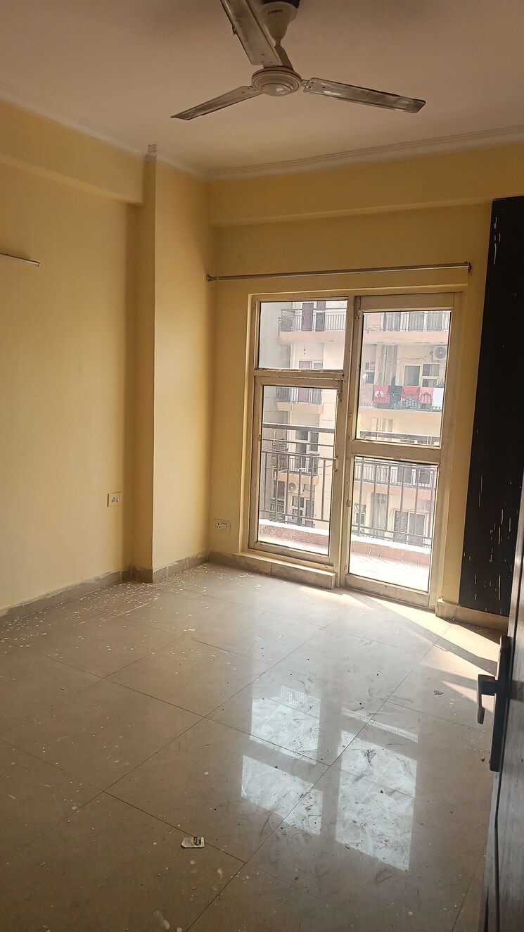 Room, gardenia-golf-city 3 Bedroom 1550 Sq.Ft. Apartment In Sector 75 Noida 9460515