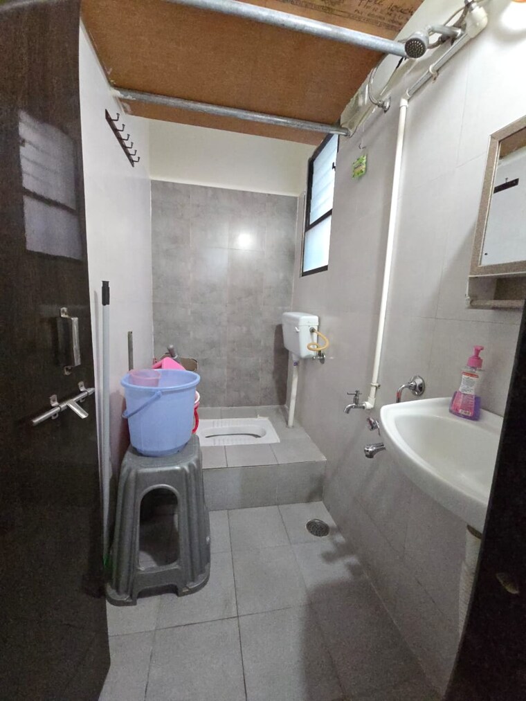 Bathroom, zenith-utsav-residency-wadgaon 2 Bedroom 805 Sq.Ft. Apartment In Wadgaon Sheri Pune 9460520