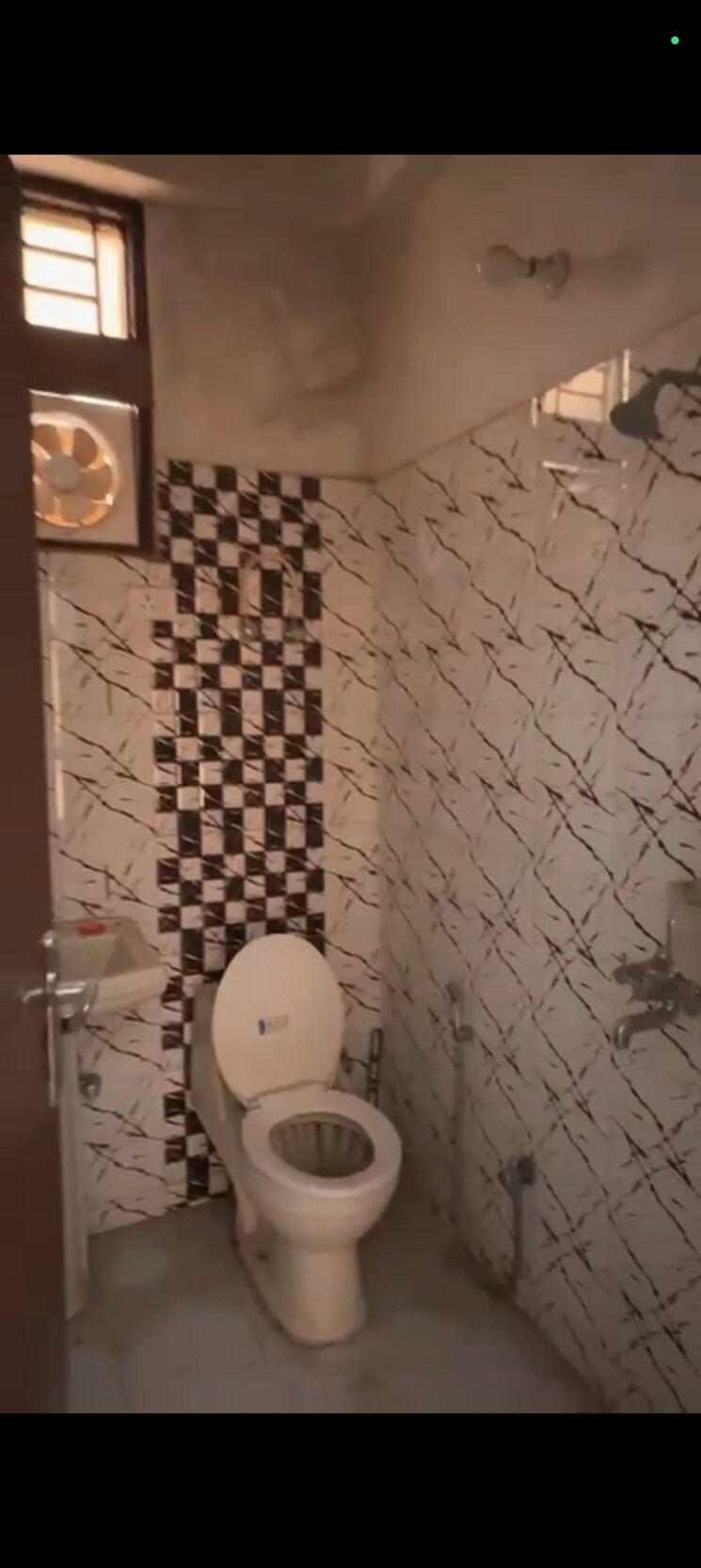 Bathroom, jyoti-super-village 3 Bedroom 1140 Sq.Ft. Apartment In Raj Nagar Extension Ghaziabad 9460555