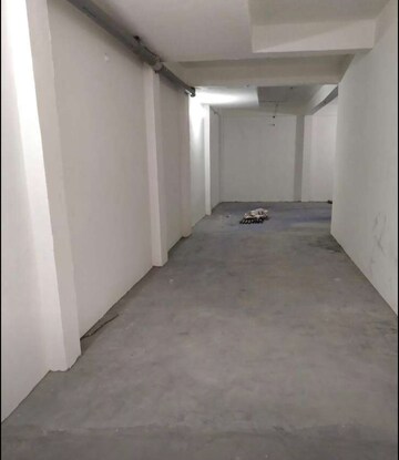  Warehouse For Rent in Naka Hindola