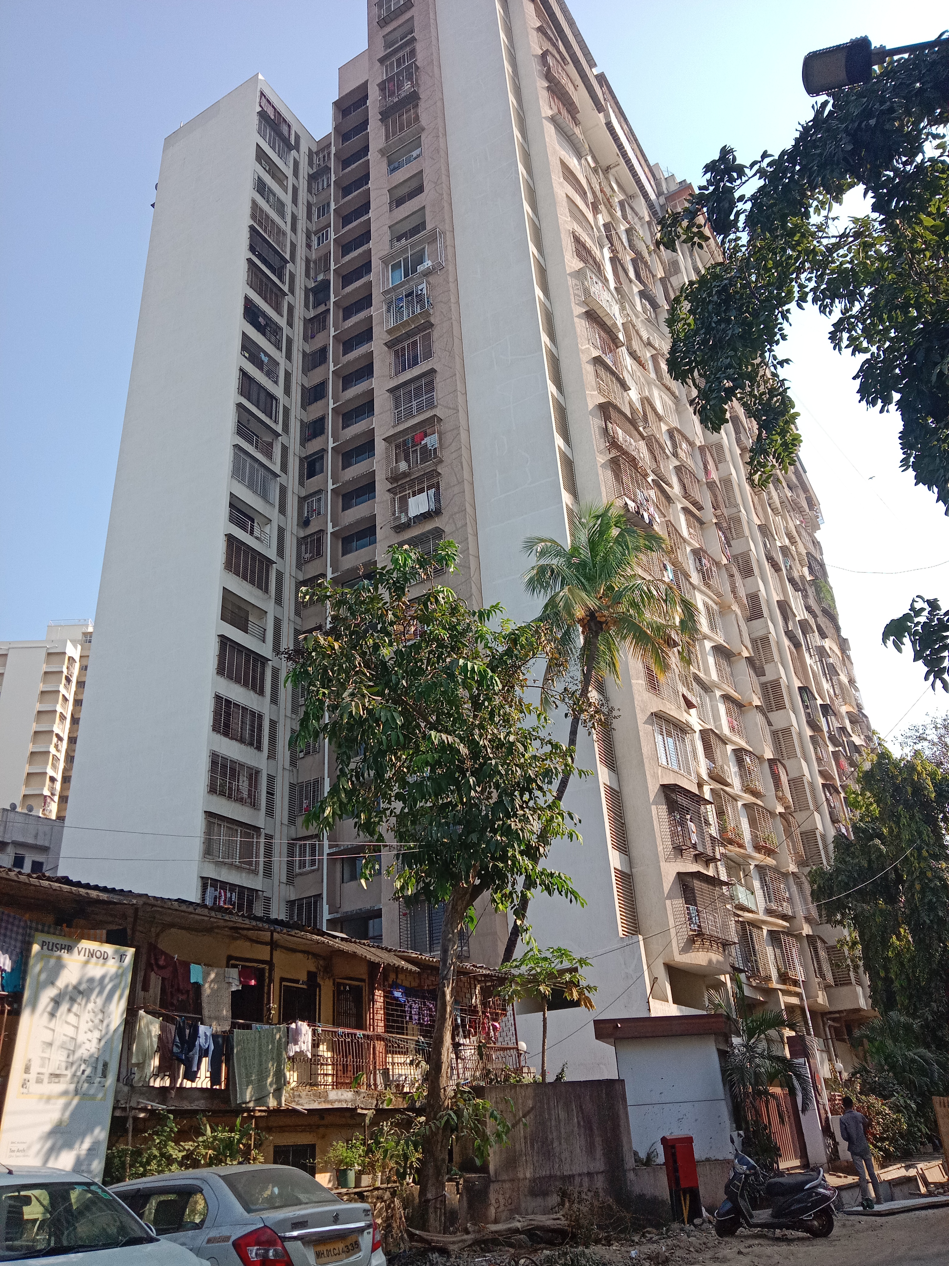 2 BHK Apartment For Sale in Ajmera Manor