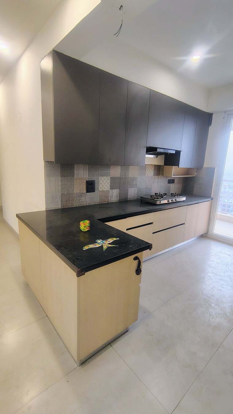 Kitchen, aez-aloha 3.5 Bedroom 2400 Sq.Ft. Apartment In Sector 57 Gurgaon 9460568