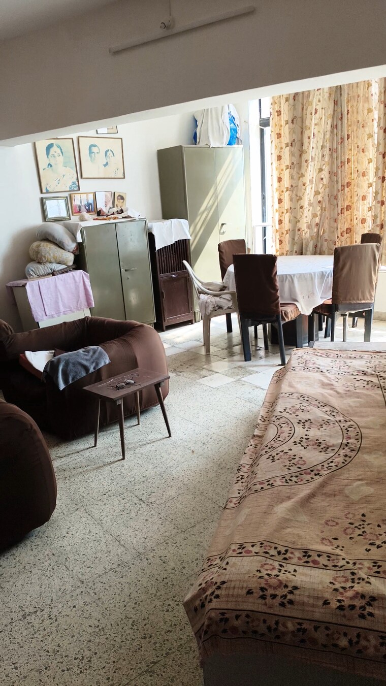 Room, venus-apartments-worli Pg For Girls In Worli 9460570