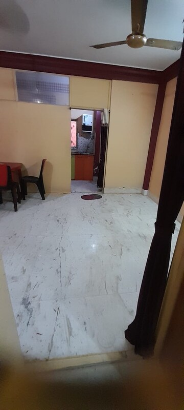 Room in 1 BHK Builder Floor at Patuli – for Rent