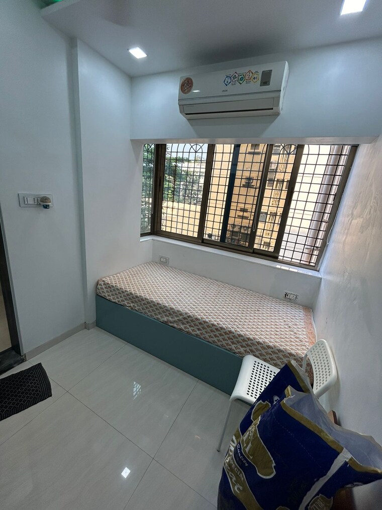 Room, worli Pg For Girls In Worli 9460580