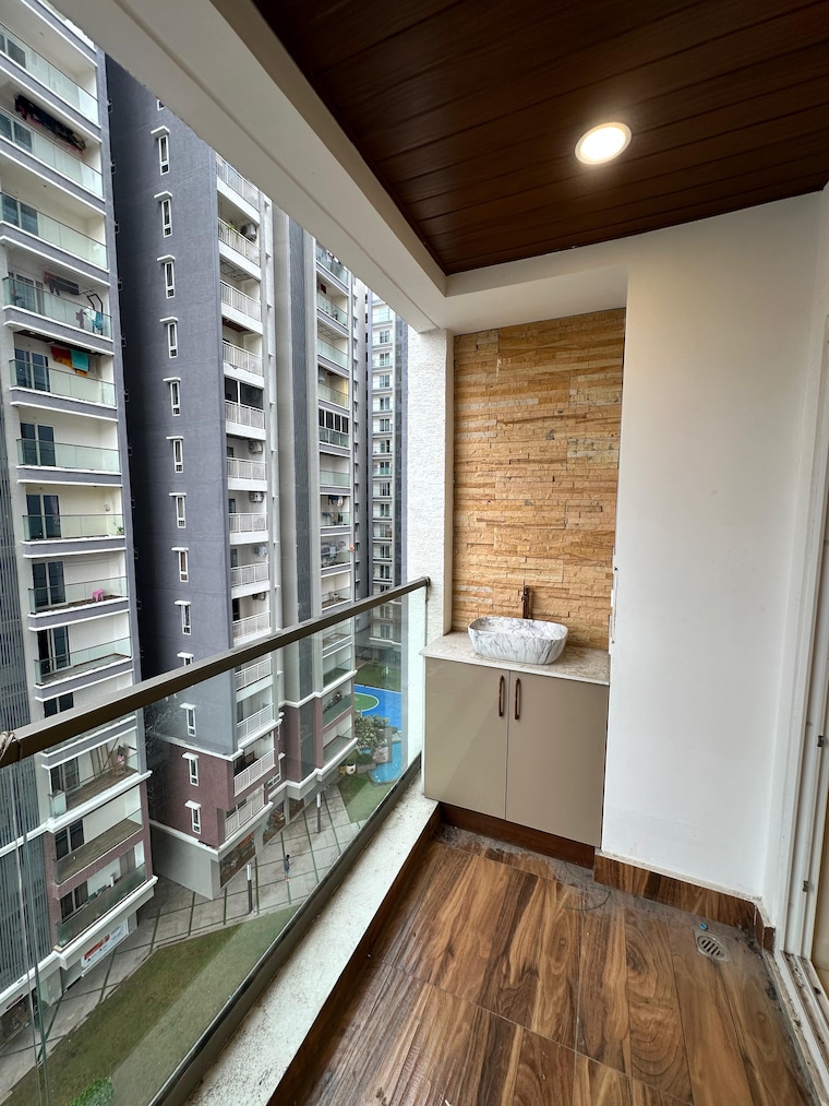 Balcony, sumadhura-horizon 3 Bedroom 2060 Sq.Ft. Apartment In Kondapur Hyderabad 9460584