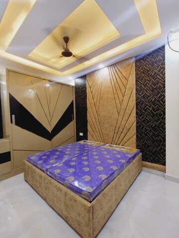 Bedroom in 3 BHK Builder Floor at Mohan Garden – for Sale