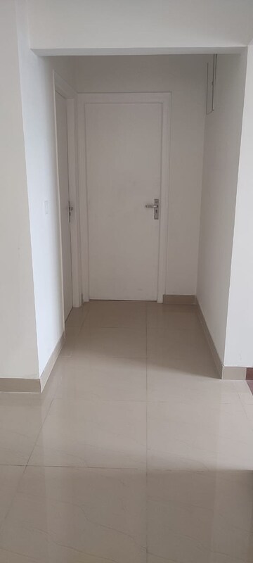 Room in 4 BHK Apartment at Signum Windmere, Madhyamgram – for Rent