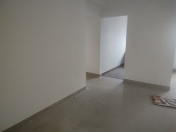 Room in 4 BHK Apartment at Signum Windmere, Madhyamgram – for Rent