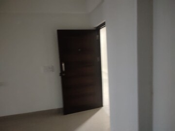 Room in 4 BHK Apartment at Signum Windmere, Madhyamgram – for Rent
