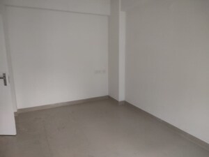 Room in 4 BHK Apartment at Signum Windmere, Madhyamgram – for Rent