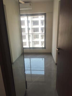 Room in 2 BHK Apartment at Sukh sagar CHS Tilak Nagar, Tilak Nagar – for Rent