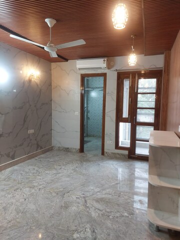 Room in 3 BHK Builder Floor at East Of Kailash – for Rent
