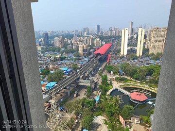 2 BHK Apartment For Rent in Omkar Signet, Malad East