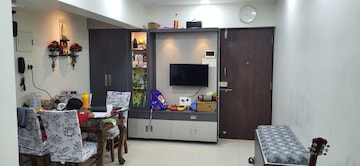 Furnished Amenities in 1 BHK Apartment at Prayag Heights, Dindoshi – for Rent