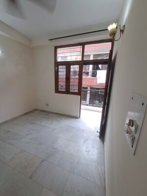 Room in 2 BHK Builder Floor at Malviya Nagar – for Rent