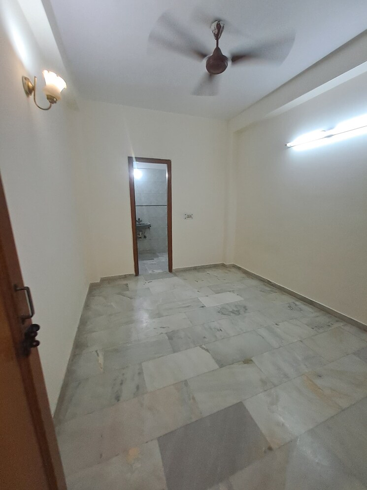 Room, malviya nagar 2 Bedroom 800 Sq.Ft. Builder Floor In Malviya Nagar Delhi 9460715