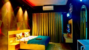 Living Room in 1 BHK Apartment at Gaur City Center, Sector 4 Greater Noida – for Rent