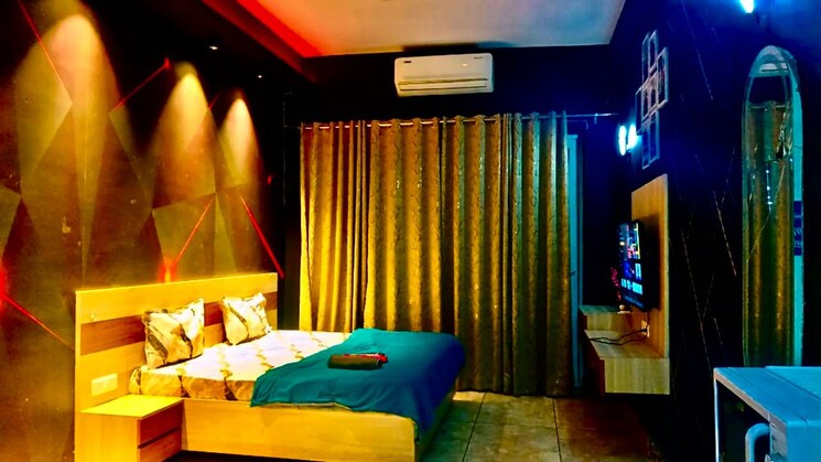 Living Room, gaur-city-center 1 Bedroom 680 Sq.Ft. Apartment In Sector 4 Greater Noida Greater Noida 9460731