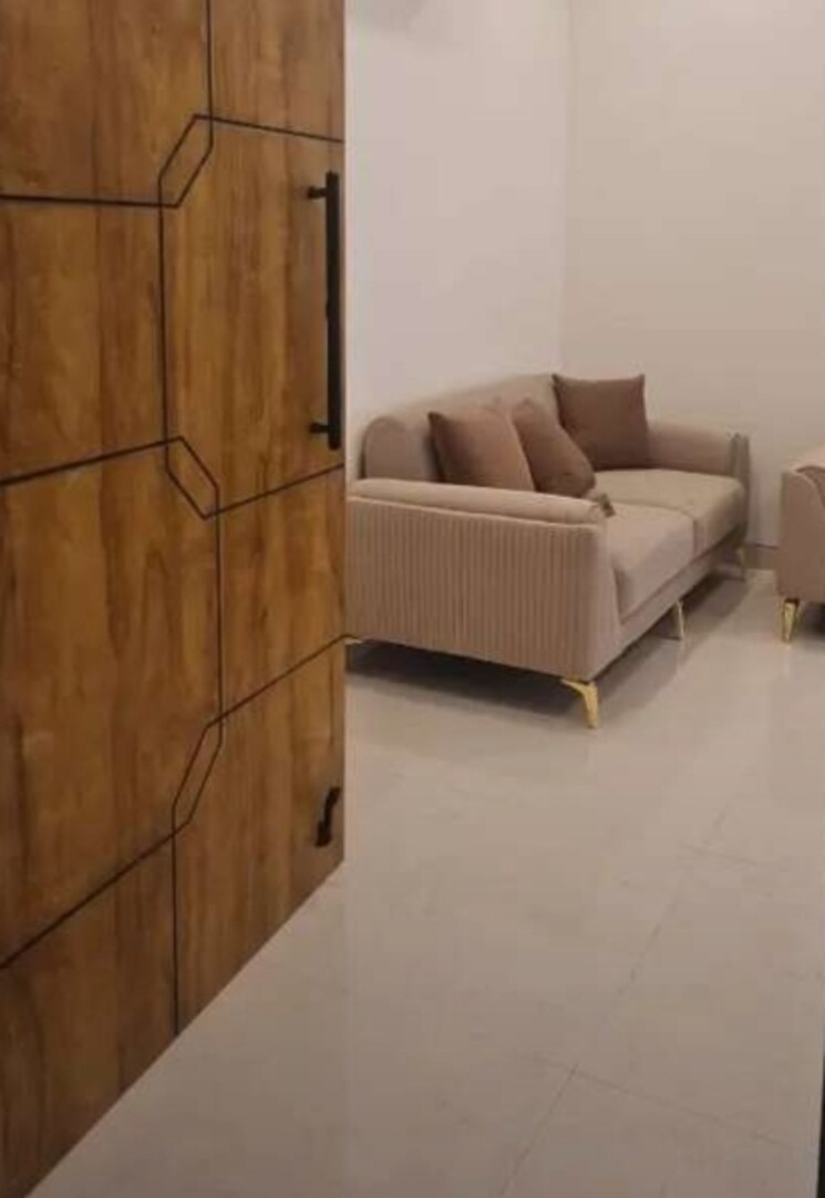 Living Room, hazratganj 3 Bedroom 1650 Sq.Ft. Apartment In Hazratganj Lucknow 9460738