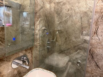 Bathroom in 3 BHK Apartment at DLF The Belaire, Sector 54 – for Sale