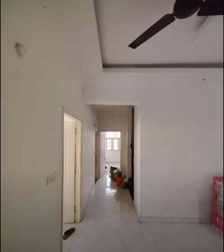 Room, jewel-apartment 3 Bedroom 1550 Sq.Ft. Apartment In Hazratganj Lucknow 9460748