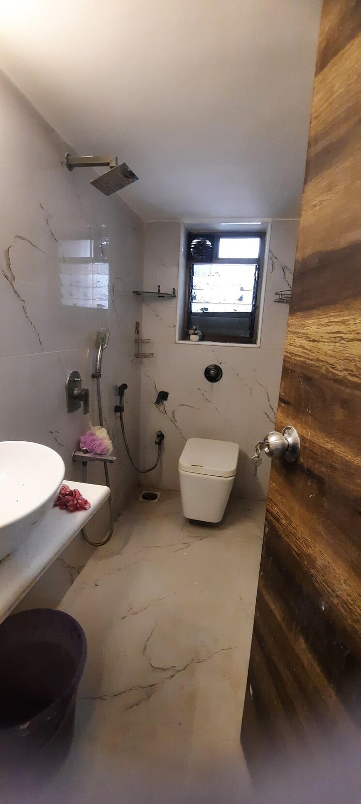 Bathroom, oakland-park 2 Bedroom 990 Sq.Ft. Apartment In Andheri West Mumbai 9460749