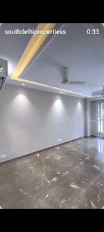 3 BHK + Servant Room 125 Sq.Yd. Builder Floor in Chittaranjan Park 