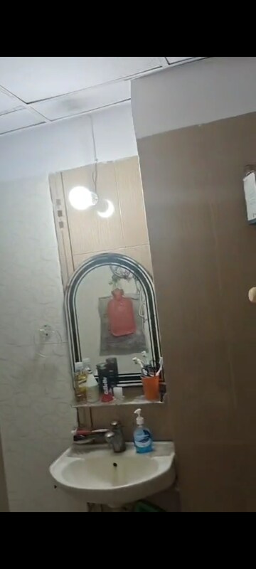 Furnished Amenities in 3 BHK Apartment at Rajhans Apartments, Indrapuram – for Sale