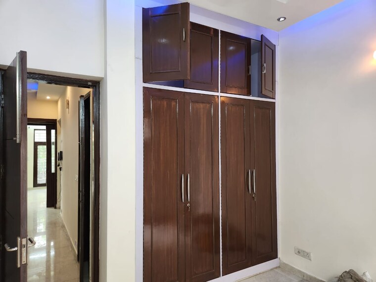 undefined, east of kailash 3 Bedroom 500 Sq.Yd. Builder Floor In East Of Kailash Delhi 9460773