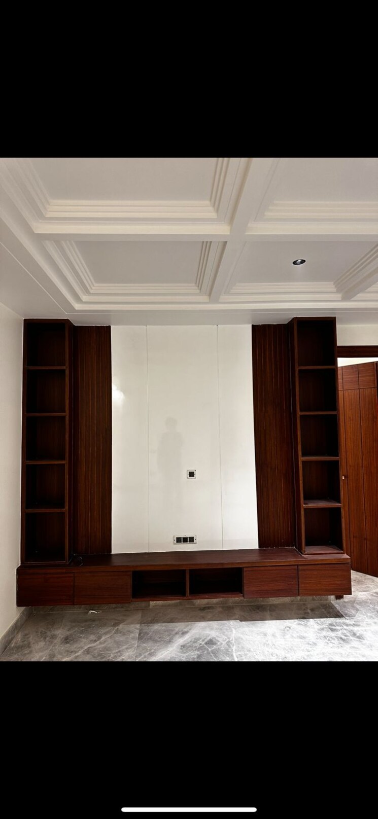 Room, sector 85 3 Bedroom 250 Sq.Yd. Builder Floor In Sector 85 Faridabad 9460780