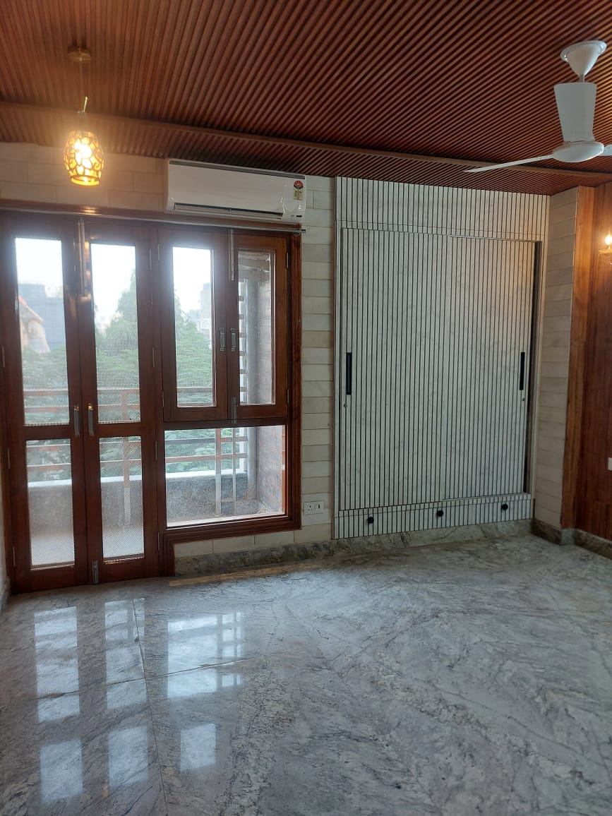 3 BHK Builder Floor For Rent in East Of Kailash