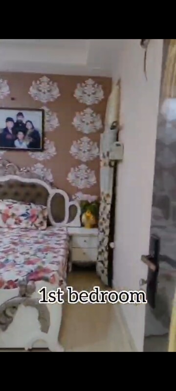 Furnished Amenities in 4 BHK Builder Floor at A and M Shakti Plaza, Shakti Khand Iii – for Rent