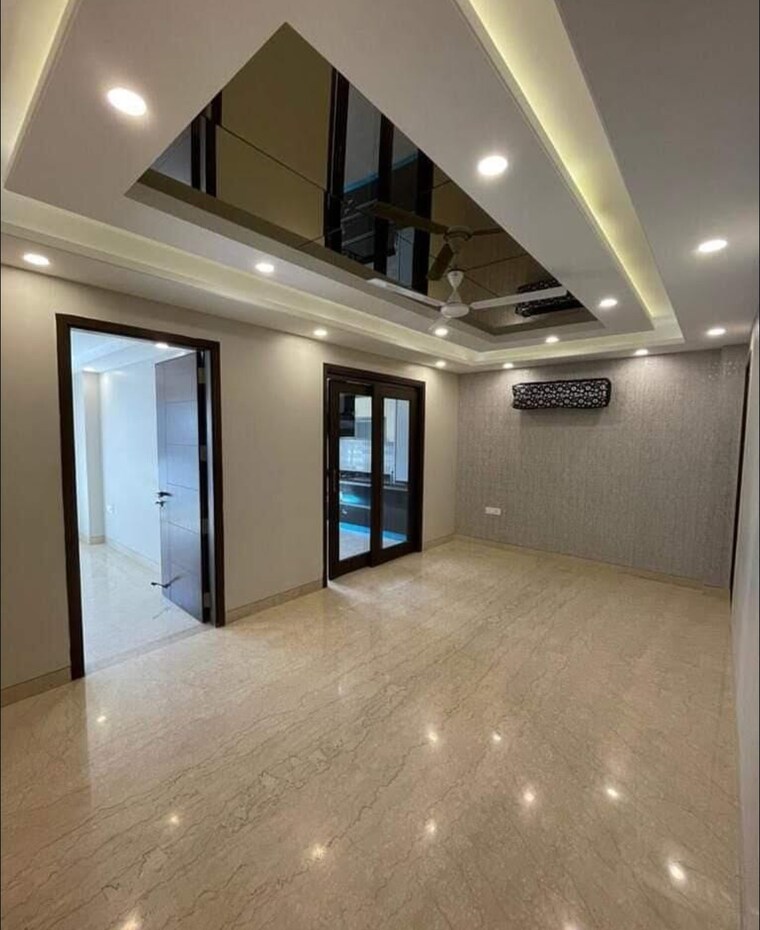 Room, preet vihar 2 Bedroom 950 Sq.Ft. Builder Floor In Preet Vihar Delhi 9460793