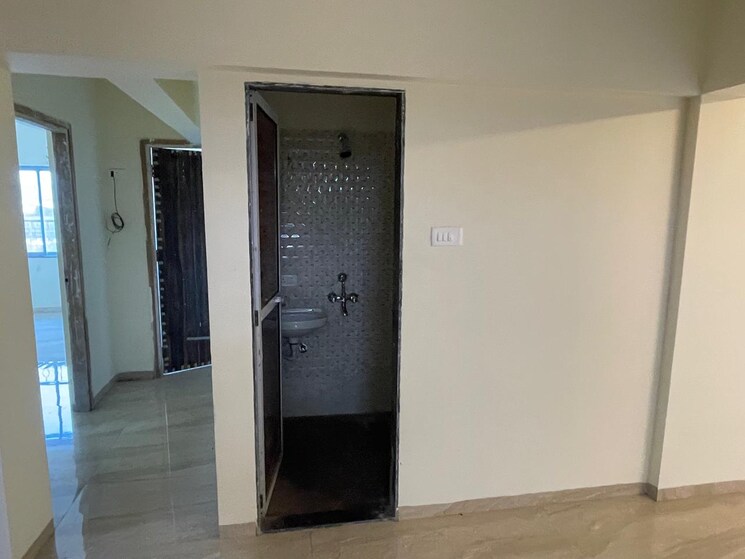 Room, kurla west 4 Bedroom 1200 Sq.Ft. Apartment In Kurla West Mumbai 9460792