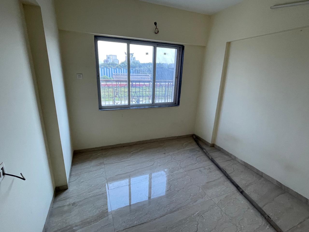 4 BHK + Study Room Apartment For Rent in Kurla West Mubarak Comple