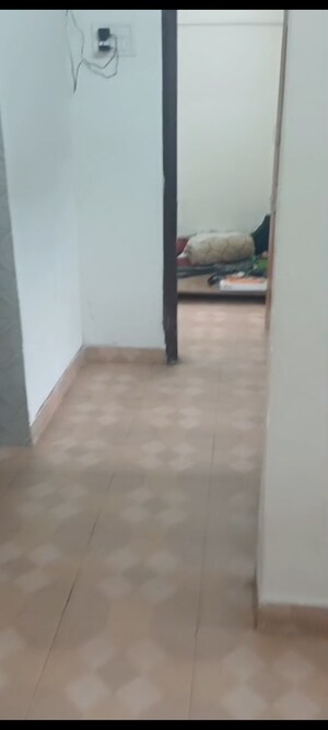 Room in 2 BHK Apartment at Pragati CHS Chembur, Chembur – for Rent