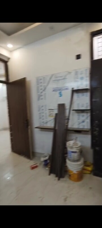 Staircase in 2 BHK Builder Floor at Saya Villa, Indrapuram – for Sale