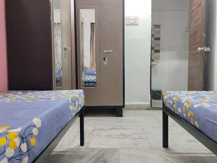 Bedroom, kandivali west Pg For Boys & Girls In Kandivali West 9460809