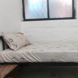 Bedroom in  Pg at Kandivali West – for Rent