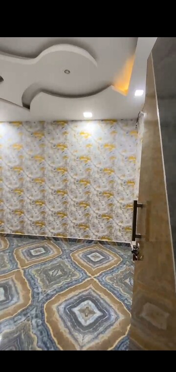 Furnished Amenities in 3 BHK Builder Floor at Dwarka Mor – for Sale