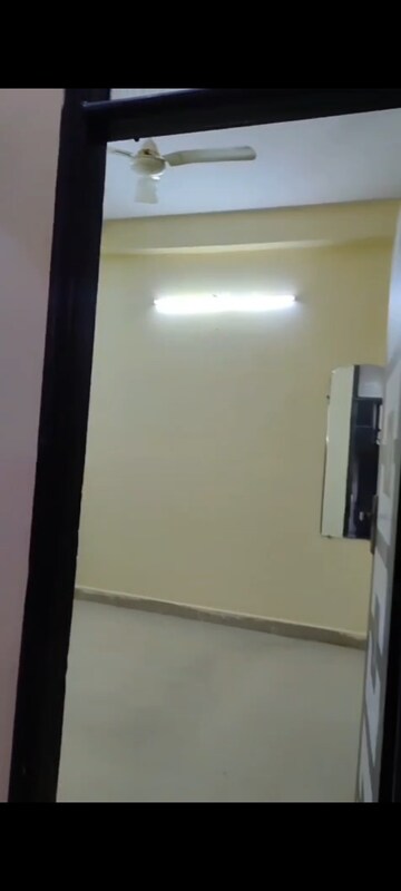 Room in 3 BHK Builder Floor at Maya Homes, Indrapuram – for Rent