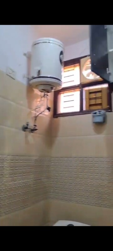 Room in 3 BHK Builder Floor at Maya Homes, Indrapuram – for Rent