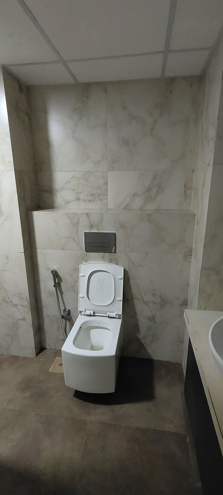 Bathroom, kanakia-silicon-valley 2 Bedroom 820 Sq.Ft. Apartment In Powai Mumbai 9460842