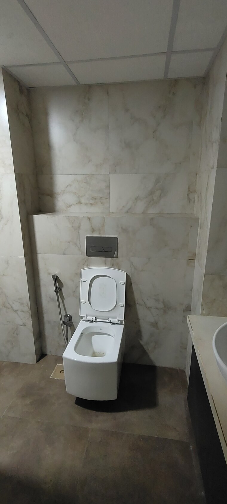 Bathroom, kanakia-silicon-valley 2 Bedroom 820 Sq.Ft. Apartment In Powai Mumbai 9460842