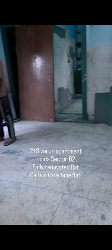 Parking in 2.5 BHK Apartment at Varun Apartment Noida, Sector 62 – for Sale